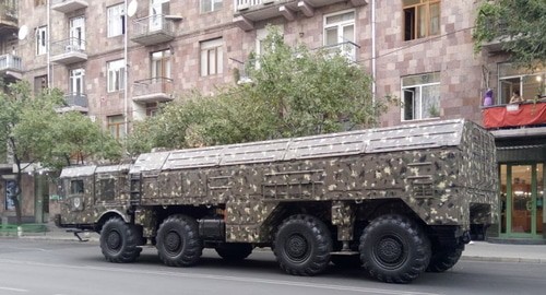 "Искандер" в Ереване. Фото: Jonj7490, https://commons.wikimedia.org/w/index.php?curid=58111154 "Искандер" в Ереване. Фото: Jonj7490, https://commons.wikimedia.org/w/index.php?curid=58111154