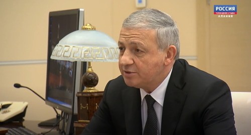Вячеслав Битаров. Стопкадр видео канала ГТРК Алания https://www.youtube.com/watch?v=8B0kgH3Y-_k&t=3s Вячеслав Битаров. Стопкадр видео канала ГТРК Алания https://www.youtube.com/watch?v=8B0kgH3Y-_k&t=3s