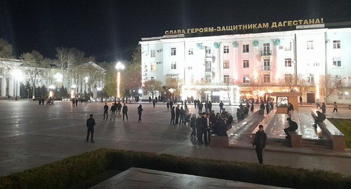 Центральная площадь Махачкалы, 21 апреля 2020 года. Фото Малика Бутаева для "Кавказского узла". Центральная площадь Махачкалы, 21 апреля 2020 года. Фото Малика Бутаева для "Кавказского узла".