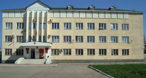 Старопромысловский суд Грозного. Фото: официальная сайт staropromyslovsky.chn.sudrf.ru/modules.php?name=info_court&rid=2 Старопромысловский суд Грозного. Фото: официальная сайт staropromyslovsky.chn.sudrf.ru/modules.php?name=info_court&rid=2