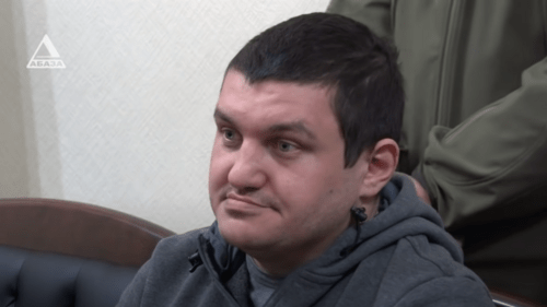 Помощник президента Абхазии Ахра Авидзба. Стоп-кадр видео https://youtu.be/OT7sXeEXt6A Помощник президента Абхазии Ахра Авидзба. Стоп-кадр видео https://youtu.be/OT7sXeEXt6A