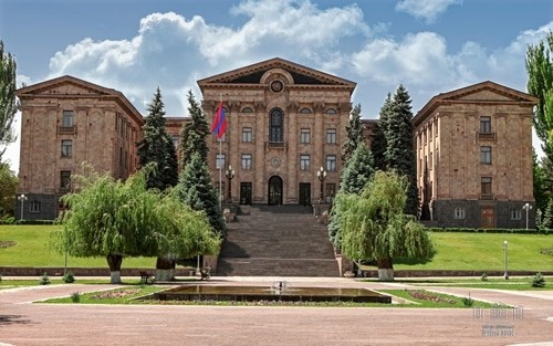 Здание Национального Собрания Республики Армения. Фото: http://www.parliament.am Здание Национального Собрания Республики Армения. Фото: http://www.parliament.am