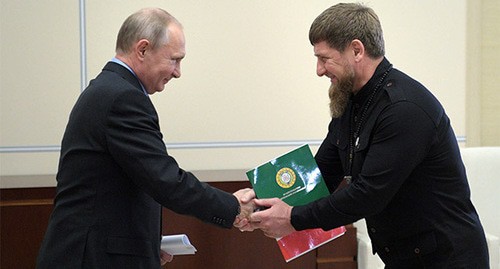 Владимир Путин (слева) и Рамзан Кадыров. Фото: Sputnik/Alexei Druzhinin/Kremlin via REUTERS Владимир Путин (слева) и Рамзан Кадыров. Фото: Sputnik/Alexei Druzhinin/Kremlin via REUTERS