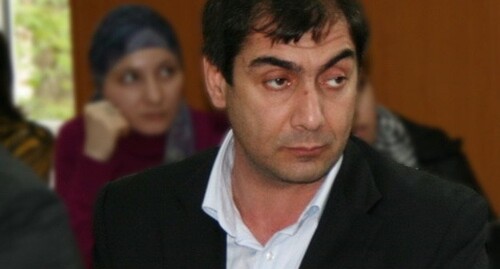 Хаджимурад Камалов на встрече со студентами отделения журналистики Дагестанского государственного университета. Фото Магомеда Курбанова, http://flyfox05.livejournal.com/100135.html Хаджимурад Камалов на встрече со студентами отделения журналистики Дагестанского государственного университета. Фото Магомеда Курбанова, http://flyfox05.livejournal.com/100135.html