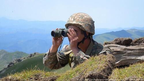 Армянский военнослужащий на границе. Фото: Минобороны Армении mil.am Армянский военнослужащий на границе. Фото: Минобороны Армении mil.am