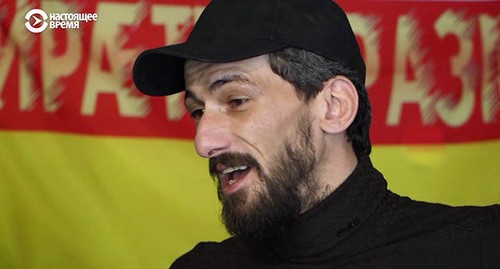 Вадим Чельдиев. Скриншот видео "Настоящее Время" https://www.youtube.com/watch?v=yMoMdieESWc Вадим Чельдиев. Скриншот видео "Настоящее Время" https://www.youtube.com/watch?v=yMoMdieESWc