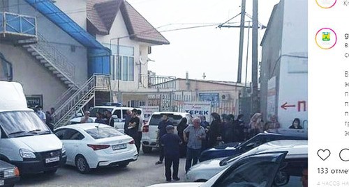 Рейды с проверками вакцинации торговцев начались на рынках Хасавюрта. Скриншот https://i.imgur.com/9bkzSk8.png Рейды с проверками вакцинации торговцев начались на рынках Хасавюрта. Скриншот https://i.imgur.com/9bkzSk8.png