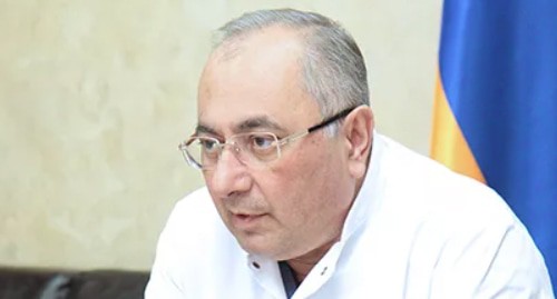 Армен Чарчян. Фото пресс-службы медцентра https://izmirlianmedicalcenter.com/rus/index Армен Чарчян. Фото пресс-службы медцентра https://izmirlianmedicalcenter.com/rus/index
