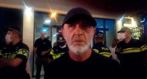 Малхаз Мачаликашвили на митинге против министра внутренних дел. Фото Беслана Кмузова для "Кавказского узла"
