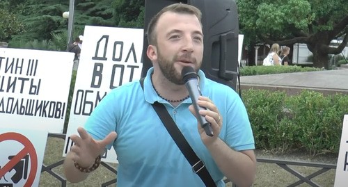 Вахтанг Езугбая. Кадр видео
Вадим Свидин https://www.youtube.com/watch?v=qUK5hw77PFY&t=6s Вахтанг Езугбая. Кадр видео
Вадим Свидин https://www.youtube.com/watch?v=qUK5hw77PFY&t=6s
