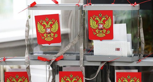 Урны для голосования. Фото: REUTERS/Евгения Новоженина Урны для голосования. Фото: REUTERS/Евгения Новоженина