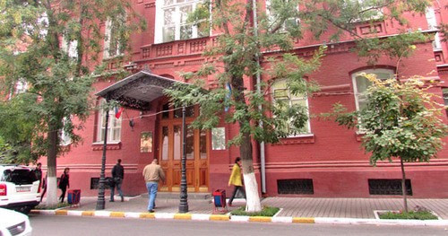 Здание думы Астраханской области. Фото Вячеслава Ященко для "Кавказского узла" Здание думы Астраханской области. Фото Вячеслава Ященко для "Кавказского узла"