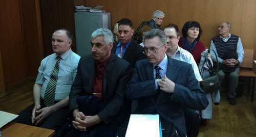 Подсудимые Свидетели Иеговы* в суде в Волгограде (на первых двух скамьях). Март 2020 года. Фото Татьяны Филимоновой для "Кавказского узла" Подсудимые Свидетели Иеговы* в суде в Волгограде (на первых двух скамьях). Март 2020 года. Фото Татьяны Филимоновой для "Кавказского узла"