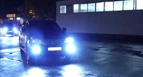 Автомобиль у ворот тюрьмы Рустави. Кадр видео МВД Грузии https://www.facebook.com/watch/?ref=external&v=1490796041293652 Автомобиль у ворот тюрьмы Рустави. Кадр видео МВД Грузии https://www.facebook.com/watch/?ref=external&v=1490796041293652