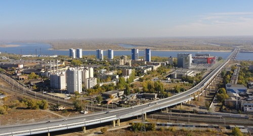 Мост через Волгу, «Танцующий мост». Фото: пресс-служба Волгоградской области - www.volganet.ru Мост через Волгу, «Танцующий мост». Фото: пресс-служба Волгоградской области - www.volganet.ru
