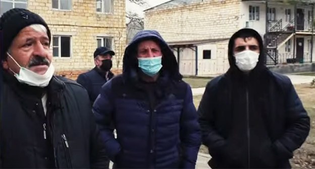 Обитатели дагестанского лагеря "Огонек". Скриншот "Кавказского узла" https://www.youtube.com/watch?v=wt3jPs02pBI Обитатели дагестанского лагеря "Огонек". Скриншот "Кавказского узла" https://www.youtube.com/watch?v=wt3jPs02pBI