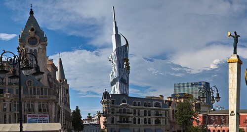 Вид на высотное здание в Батуми. Фото: Uwe Brodrecht https://ru.wikipedia.org Вид на высотное здание в Батуми. Фото: Uwe Brodrecht https://ru.wikipedia.org