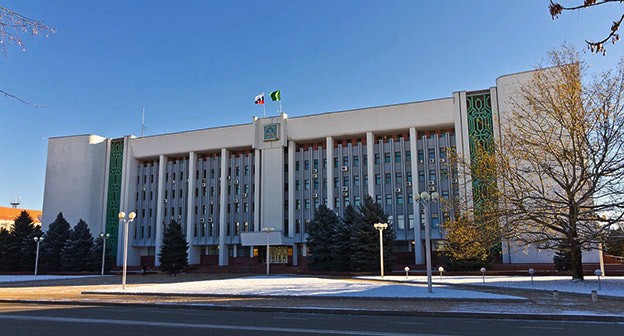 Парламент Адыгеи. Фото: Dima Ostrovsky https://ru.wikipedia.org/ Парламент Адыгеи. Фото: Dima Ostrovsky https://ru.wikipedia.org/