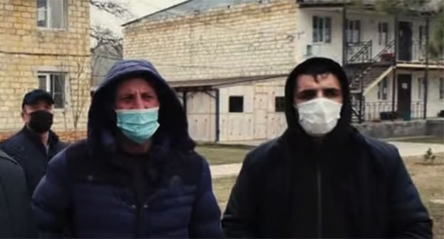Обитатели детского лагеря "Огонек". Скриншот видео "Кавказского узла" https://www.youtube.com/watch?v=wt3jPs02pBI Обитатели детского лагеря "Огонек". Скриншот видео "Кавказского узла" https://www.youtube.com/watch?v=wt3jPs02pBI
