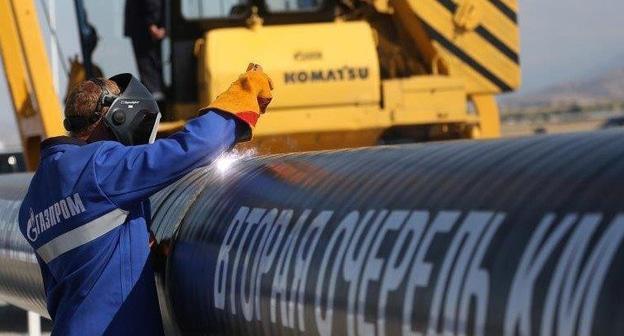Устранение аварии на газопроводе. © Фото / пресс-служба ОсОО "Газпром Кыргызстан".
Устранение аварии на газопроводе. © Фото / пресс-служба ОсОО "Газпром Кыргызстан".