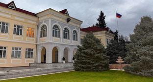 Посольство России в Азербайджане. Фото © Sputnik / Murad Orujov -https://ru.sputnik.az/russia/20160915/407054686/posolstvo-rossii-prizyvaet-golovat.html Посольство России в Азербайджане. Фото © Sputnik / Murad Orujov -https://ru.sputnik.az/russia/20160915/407054686/posolstvo-rossii-prizyvaet-golovat.html