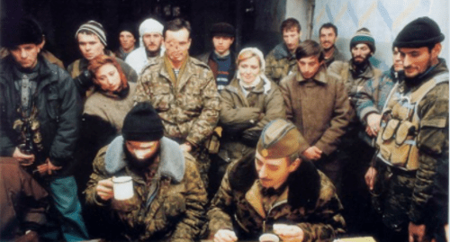 Рубати Мицаева в Президентском дворце (стоит в первом ряду, четвертая слева-направо) – Фото: скриншот с Телеграм-канала RESSENTIMENT - https://t.me/s/ressentiment_channel?before=2408 Рубати Мицаева в Президентском дворце (стоит в первом ряду, четвертая слева-направо) – Фото: скриншот с Телеграм-канала RESSENTIMENT - https://t.me/s/ressentiment_channel?before=2408