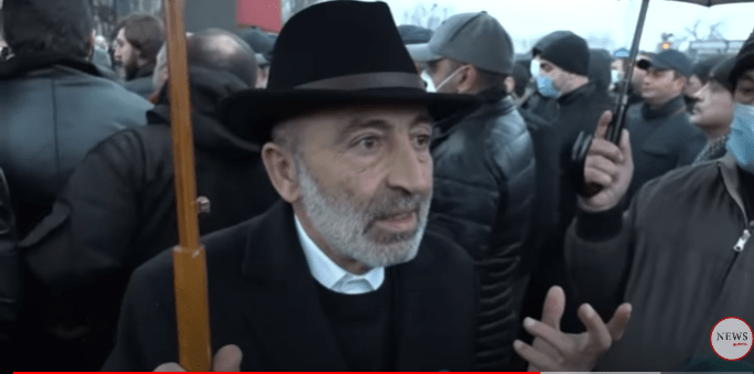 Ашот Минасян. Скриншот видео https://www.youtube.com/watch?v=MoKioBTSibc Ашот Минасян. Скриншот видео https://www.youtube.com/watch?v=MoKioBTSibc