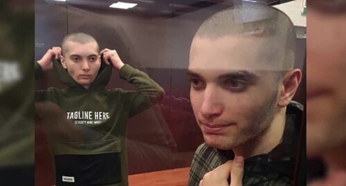 Салех Магамадов и Исмаил Исаев (слева). Скриншот со страницы "The Insider@ https://www.facebook.com/TheInsiderRussia/photos/1851919648306295 Салех Магамадов и Исмаил Исаев (слева). Скриншот со страницы "The Insider@ https://www.facebook.com/TheInsiderRussia/photos/1851919648306295
