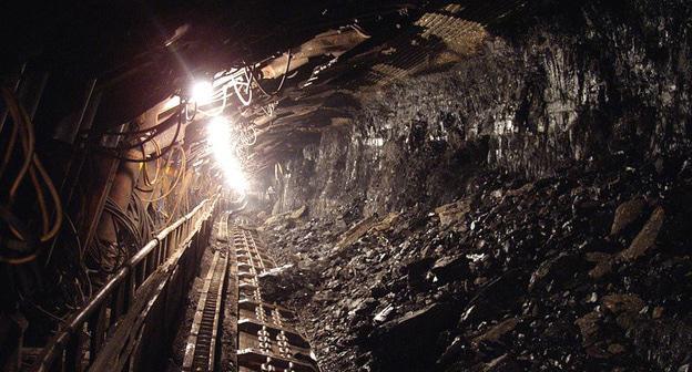 Шахта. Фото: https://pixabay.com/en/coal-black-mineral-underground-1626368/ Шахта. Фото: https://pixabay.com/en/coal-black-mineral-underground-1626368/