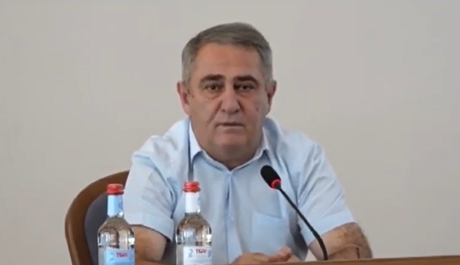 Александр Плиев. Стоп-кадр видео из YouTube-канала David Zhvania от 20 июля 2021 года, https://www.youtube.com/watch?v=M-4YiWMCdZ8 Александр Плиев. Стоп-кадр видео из YouTube-канала David Zhvania от 20 июля 2021 года, https://www.youtube.com/watch?v=M-4YiWMCdZ8