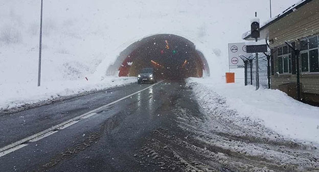 Транскам. Фото: https://alaniatv.ru/transkam-zakryt-dlya-dvizheniya-transporta/ Транскам. Фото: https://alaniatv.ru/transkam-zakryt-dlya-dvizheniya-transporta/