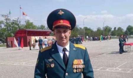 Абрайрат Абдуллаев. Фото в Telegram-канале мэрии Буйнакска.https://t.me/gorodbuynaksk/290 Абрайрат Абдуллаев. Фото в Telegram-канале мэрии Буйнакска.https://t.me/gorodbuynaksk/290