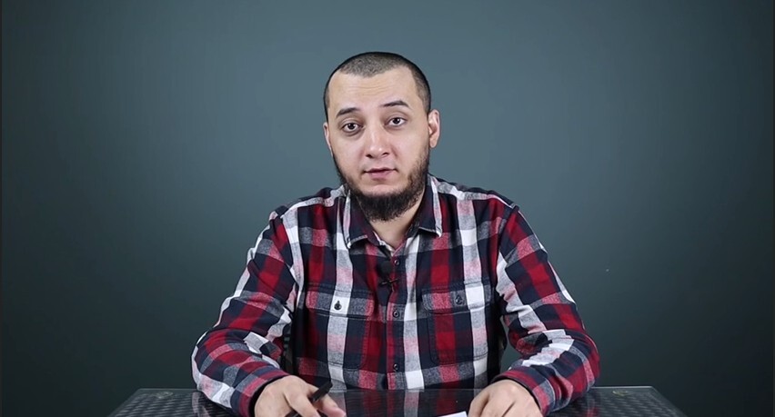 Блогер Батраз Сидамон. Стоп-кадр из видео https://t.me/Sidaemon/1586 Блогер Батраз Сидамон. Стоп-кадр из видео https://t.me/Sidaemon/1586