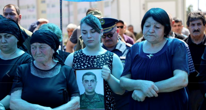 Похороны добровольца Алана Дудаева, погибшего на Украине. Фото пресс-службы ПРЕЗИДЕНТ РЕСПУБЛИКИ ЮЖНАЯ ОСЕТИЯ https://presidentruo.org/yuzhnaya-osetiya-prostilas-s-dobrovolcem-alanom-dudaevym/
Похороны добровольца Алана Дудаева, погибшего на Украине. Фото пресс-службы ПРЕЗИДЕНТ РЕСПУБЛИКИ ЮЖНАЯ ОСЕТИЯ https://presidentruo.org/yuzhnaya-osetiya-prostilas-s-dobrovolcem-alanom-dudaevym/