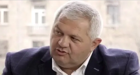 Мамикон Асланян. Кадр видео https://www.facebook.com/AslanyanMamikon/videos/321768156445165 Мамикон Асланян. Кадр видео https://www.facebook.com/AslanyanMamikon/videos/321768156445165