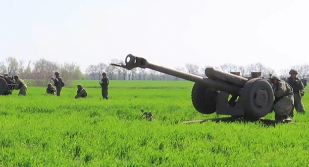 Российские военные на Украине. Кадр видео Минобороны России https://z.mil.ru/spec_mil_oper/news/more.htm?id=12423708@egNews Российские военные на Украине. Кадр видео Минобороны России https://z.mil.ru/spec_mil_oper/news/more.htm?id=12423708@egNews