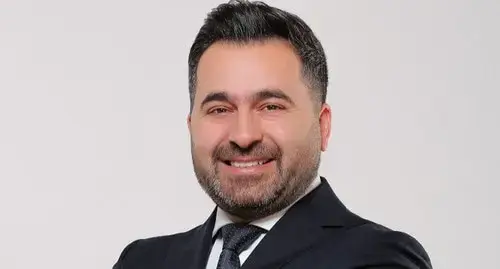 Бахтияр Гаджиев. Кадр видео https://www.youtube.com/c/BakhtiyarHajiyev2020/featured Бахтияр Гаджиев. Кадр видео https://www.youtube.com/c/BakhtiyarHajiyev2020/featured