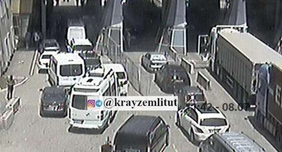 КПП "Верхний Ларс". Кадр видео: Веб-камера на КПП "Верхний Ларс"
https://kray-zemli.com/24-verhnij-lars.html КПП "Верхний Ларс". Кадр видео: Веб-камера на КПП "Верхний Ларс"
https://kray-zemli.com/24-verhnij-lars.html