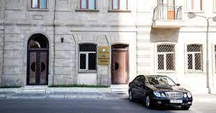 Здание Бакинского суда по тяжким преступлениям. Фото http://report.az/ru/proisshestviya/v-sude-byli-doprosheny-nauchnyj-sotrudnik-nana-i-plemyannik-isfandiyara-ahundova/ Здание Бакинского суда по тяжким преступлениям. Фото http://report.az/ru/proisshestviya/v-sude-byli-doprosheny-nauchnyj-sotrudnik-nana-i-plemyannik-isfandiyara-ahundova/