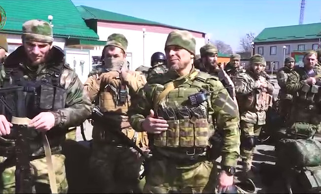 Бойцы из Чечни перед отправкой на Украину. Фото: https://www.grozny-inform.ru/ Бойцы из Чечни перед отправкой на Украину. Фото: https://www.grozny-inform.ru/