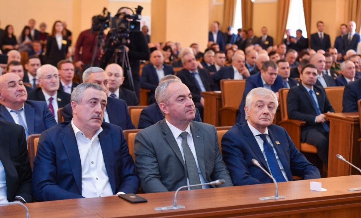 Заседания парламента Северной Осетии. Фото https://osnova.news/n/17000/ Заседания парламента Северной Осетии. Фото https://osnova.news/n/17000/