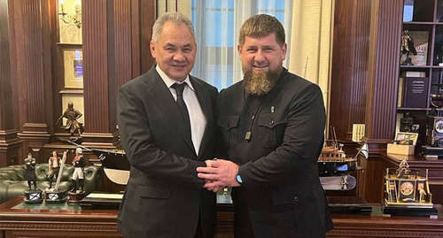 Сергей Шойгу и Рамзан Кадыров. Фото со страницы Телеграм-канала «Kadyrov_95» Сергей Шойгу и Рамзан Кадыров. Фото со страницы Телеграм-канала «Kadyrov_95»