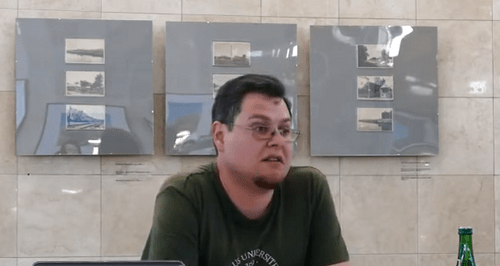 Владимир Севриновский. Кадр видео "Карнавальная культура в современном Дагестане" https://www.youtube.com/watch?v=vM3ug85aORQ Владимир Севриновский. Кадр видео "Карнавальная культура в современном Дагестане" https://www.youtube.com/watch?v=vM3ug85aORQ