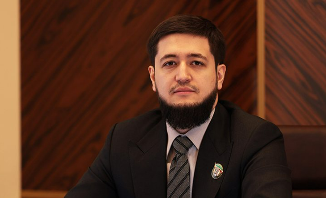 Адам Алханов. Фото с сайта главы Чечни, https://chechnya.gov.ru/organy-vlasti/pravitelstvo/zamestiteli-predsedatelya-pravitelstva/alkhanov-adam-ruslanovich/ Адам Алханов. Фото с сайта главы Чечни, https://chechnya.gov.ru/organy-vlasti/pravitelstvo/zamestiteli-predsedatelya-pravitelstva/alkhanov-adam-ruslanovich/