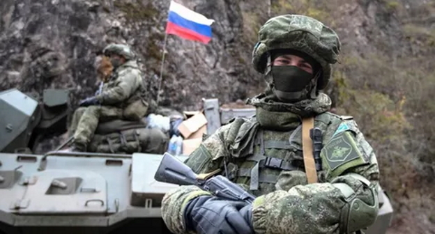 Военнослужащий российского контингента в Нагорном Карабахе, фото: пресс-служба Минобороны РФ. Военнослужащий российского контингента в Нагорном Карабахе, фото: пресс-служба Минобороны РФ.