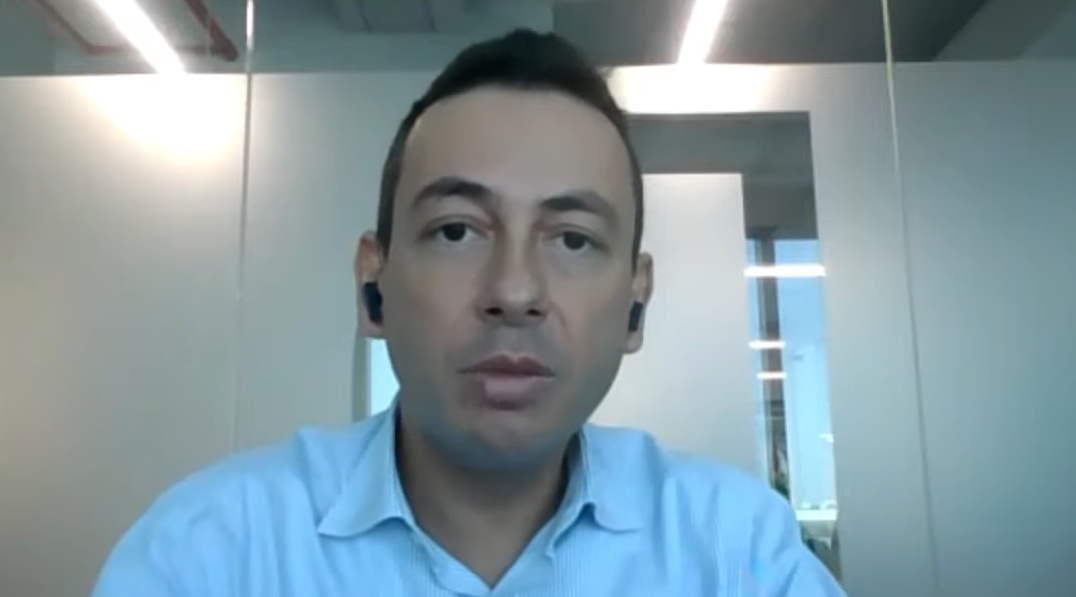 Руслан Тотров. Стоп-кадр видео из его YouTube-канала, https://www.youtube.com/watch?v=IjMu-4AZJ9M Руслан Тотров. Стоп-кадр видео из его YouTube-канала, https://www.youtube.com/watch?v=IjMu-4AZJ9M
