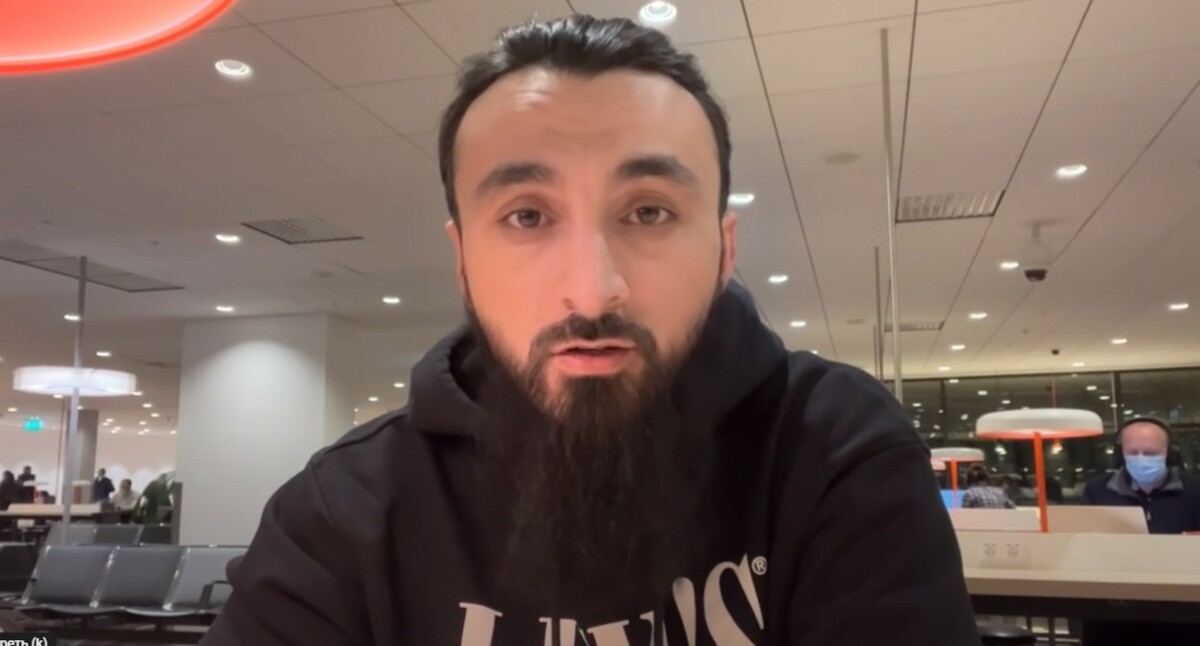 Тумсо Абдурахманов. Кадр видео на YouTube-канале Тумсо Абдурахманова https://www.youtube.com/watch?v=qgqHaGJesjE Тумсо Абдурахманов. Кадр видео на YouTube-канале Тумсо Абдурахманова https://www.youtube.com/watch?v=qgqHaGJesjE