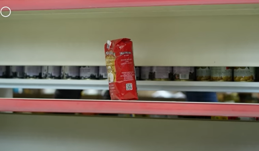 Пустые полки магазина в Степанакерте. Скриншот видео c YouTube-канала DW.com (внесено Минюстом РФ в список СМИ-иноагентов) от 26.12.2022, https://www.youtube.com/watch?v=aGiuYUEk-5k. Пустые полки магазина в Степанакерте. Скриншот видео c YouTube-канала DW.com (внесено Минюстом РФ в список СМИ-иноагентов) от 26.12.2022, https://www.youtube.com/watch?v=aGiuYUEk-5k.
