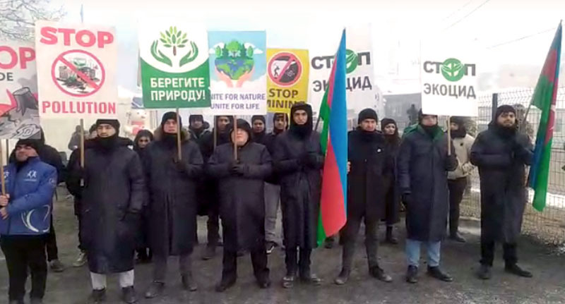Участники блокады Лачинского коридора. Стоп-кадр видео https://apa.az/ru/sotsium/akciya-na-doroge-lacin-xankendi-prodolzaetsya-uze-56-i-den-foto-video-509619 Участники блокады Лачинского коридора. Стоп-кадр видео https://apa.az/ru/sotsium/akciya-na-doroge-lacin-xankendi-prodolzaetsya-uze-56-i-den-foto-video-509619