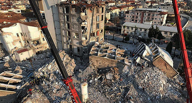 Землетрясение в Турции. Фото: Dsns.gov.ua https://ru.wikipedia.org Землетрясение в Турции. Фото: Dsns.gov.ua https://ru.wikipedia.org